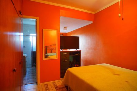 Casa à venda com 270m², 5 quartos e 2 vagas Casa à venda com 270m², 5 quartos e 2 vagasQuarto Suíte
