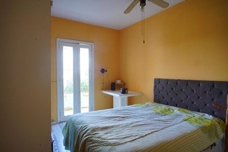 Casa à venda com 270m², 5 quartos e 2 vagas Casa à venda com 270m², 5 quartos e 2 vagasQuarto 2