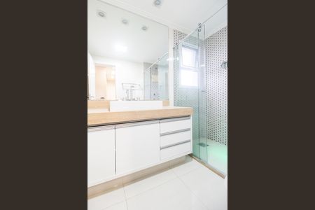 Casa à venda com 202m², 4 quartos e 4 vagasBanheiro da Suíte