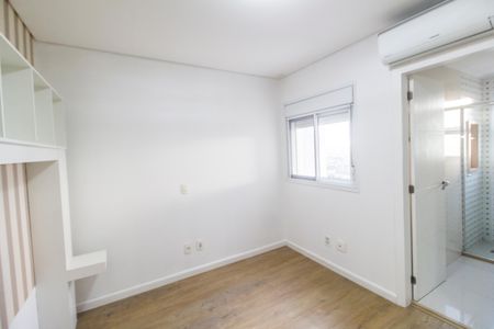 Casa à venda com 202m², 4 quartos e 4 vagasSuíte 2