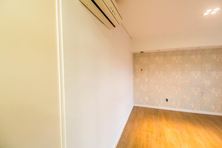 Casa à venda com 202m², 4 quartos e 4 vagasSuíte 1