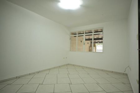 Casa à venda com 133m², 3 quartos e 2 vagasSala