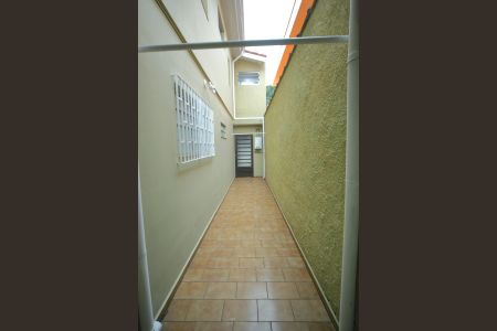 Casa à venda com 133m², 3 quartos e 2 vagasCorredor Lateral 