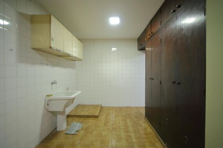 Casa à venda com 133m², 3 quartos e 2 vagasÁrea de Serviço