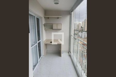 Apartamento à venda com 34m², 1 quarto e 1 vaga Apartamento à venda com 34m², 1 quarto e 1 vagaVaranda