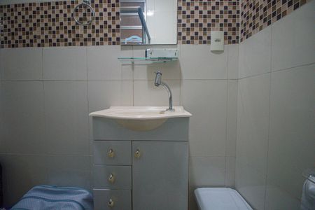 Apartamento para alugar com 210m², 4 quartos e sem vaga Apartamento para alugar com 210m², 4 quartos e sem vagaBanheiro