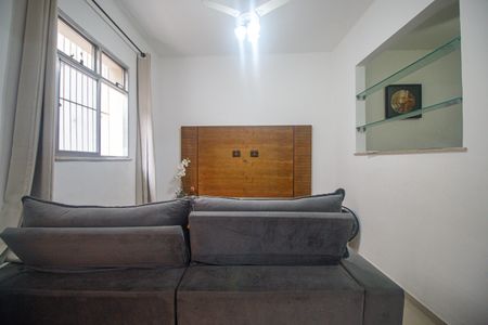 Apartamento para alugar com 210m², 4 quartos e sem vaga Apartamento para alugar com 210m², 4 quartos e sem vagaSala