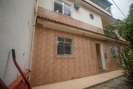 Apartamento para alugar com 210m², 4 quartos e sem vaga Apartamento para alugar com 210m², 4 quartos e sem vagaFachada