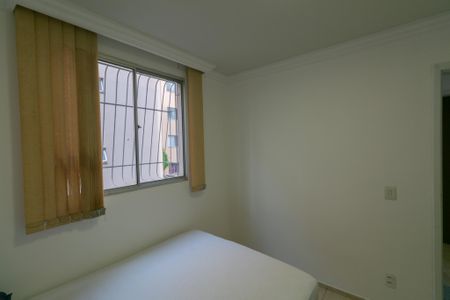 Apartamento à venda com 2 quartos, 53m² em Itapoã, Belo Horizonte