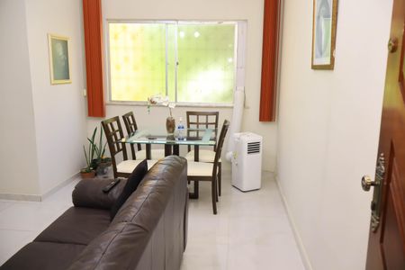 Apartamento para alugar com 2 quartos, 60m² em Imbuí, Salvador