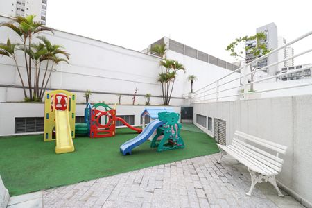 Apartamento à venda com 80m², 2 quartos e 1 vagaÁrea comum - Playground