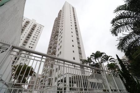 Apartamento à venda com 80m², 2 quartos e 1 vagaFachada