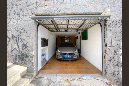 Casa para alugar com 138m², 2 quartos e 2 vagas Casa para alugar com 138m², 2 quartos e 2 vagasGaragem