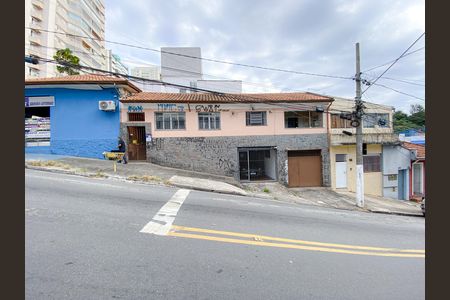 Casa para alugar com 138m², 2 quartos e 2 vagas Casa para alugar com 138m², 2 quartos e 2 vagasPlaquinha - CUSY-281