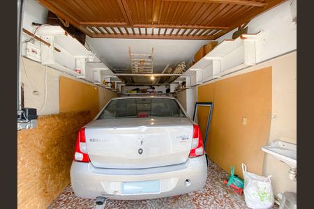 Casa para alugar com 138m², 2 quartos e 2 vagas Casa para alugar com 138m², 2 quartos e 2 vagasGaragem