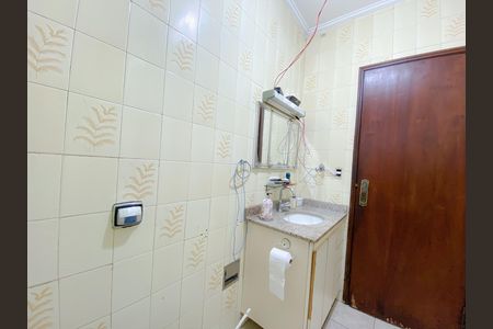 Casa para alugar com 138m², 2 quartos e 2 vagas Casa para alugar com 138m², 2 quartos e 2 vagasBanheiro