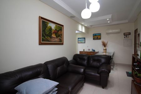Apartamento à venda com 72m², 2 quartos e 2 vagas Apartamento à venda com 72m², 2 quartos e 2 vagasSala