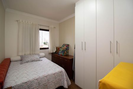 Apartamento à venda com 72m², 2 quartos e 2 vagas Apartamento à venda com 72m², 2 quartos e 2 vagasQuarto 2