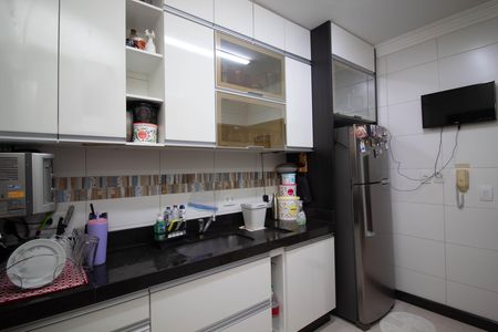 Apartamento à venda com 72m², 2 quartos e 2 vagas Apartamento à venda com 72m², 2 quartos e 2 vagasCozinha - Armários