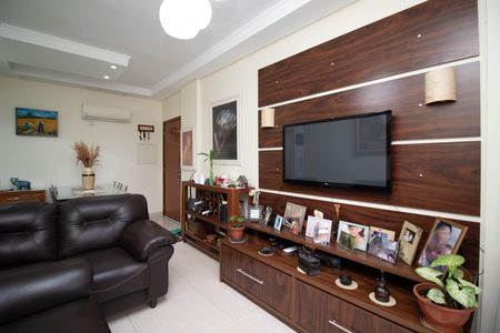 Apartamento à venda com 72m², 2 quartos e 2 vagas Apartamento à venda com 72m², 2 quartos e 2 vagasSala