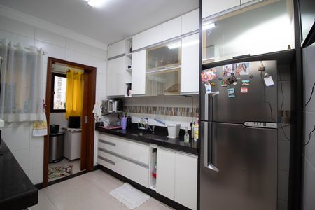 Apartamento à venda com 72m², 2 quartos e 2 vagas Apartamento à venda com 72m², 2 quartos e 2 vagasCozinha - Armários