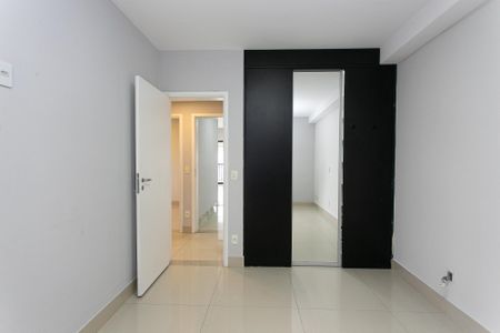 Apartamento para alugar com 100m², 3 quartos e 2 vagas Apartamento para alugar com 100m², 3 quartos e 2 vagasSuíte