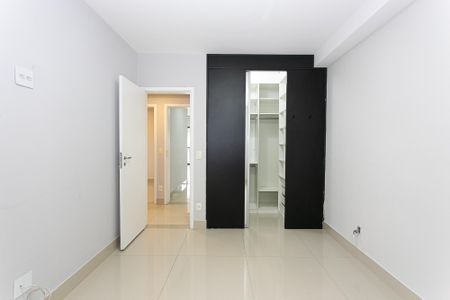 Apartamento para alugar com 100m², 3 quartos e 2 vagas Apartamento para alugar com 100m², 3 quartos e 2 vagasSuíte