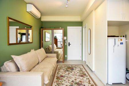 sala de estar de apartamento à venda com 1 quarto, 40m² em Jardim das Bandeiras, São Paulo
