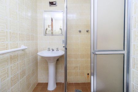 Apartamento à venda com 121m², 3 quartos e 2 vagas Apartamento à venda com 121m², 3 quartos e 2 vagasBanheiro social