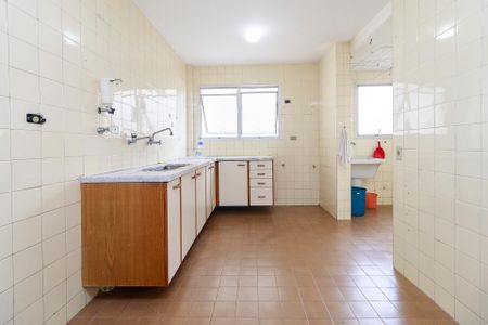 Apartamento à venda com 121m², 3 quartos e 2 vagas Apartamento à venda com 121m², 3 quartos e 2 vagasCozinha
