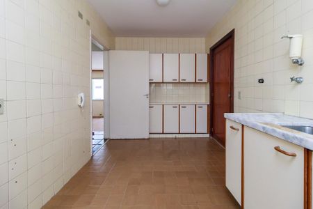 Apartamento à venda com 121m², 3 quartos e 2 vagas Apartamento à venda com 121m², 3 quartos e 2 vagasCozinha