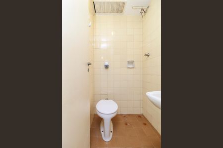 Apartamento à venda com 121m², 3 quartos e 2 vagas Apartamento à venda com 121m², 3 quartos e 2 vagasÁrea de Serviço - Banheiro