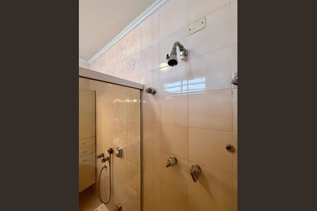Casa para alugar com 267m², 4 quartos e 5 vagas Casa para alugar com 267m², 4 quartos e 5 vagasBanheiro Suíte 1