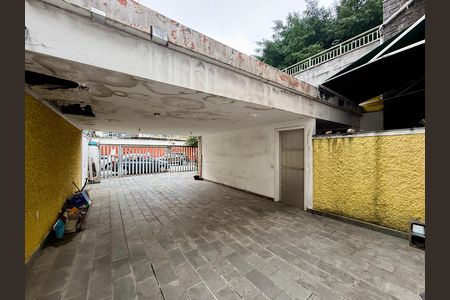 Casa para alugar com 267m², 4 quartos e 5 vagas Casa para alugar com 267m², 4 quartos e 5 vagasGaragem