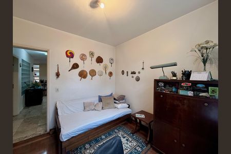 Casa para alugar com 267m², 4 quartos e 5 vagas Casa para alugar com 267m², 4 quartos e 5 vagasEscritório