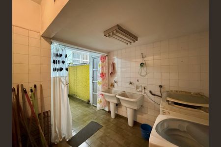 Casa para alugar com 267m², 4 quartos e 5 vagas Casa para alugar com 267m², 4 quartos e 5 vagasÁrea de Serviço