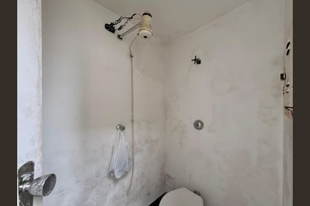 Casa para alugar com 267m², 4 quartos e 5 vagas Casa para alugar com 267m², 4 quartos e 5 vagasBanheiro de Serviço