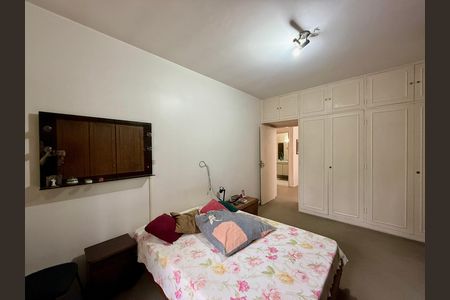 Casa para alugar com 267m², 4 quartos e 5 vagas Casa para alugar com 267m², 4 quartos e 5 vagasQuarto 4