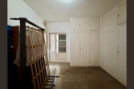 Casa para alugar com 267m², 4 quartos e 5 vagas Casa para alugar com 267m², 4 quartos e 5 vagasSuíte 2