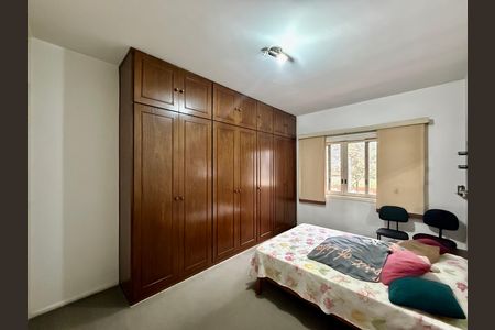Casa para alugar com 267m², 4 quartos e 5 vagas Casa para alugar com 267m², 4 quartos e 5 vagasQuarto 4