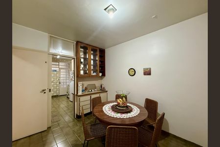Casa para alugar com 267m², 4 quartos e 5 vagas Casa para alugar com 267m², 4 quartos e 5 vagasCozinha