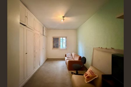 Casa para alugar com 267m², 4 quartos e 5 vagas Casa para alugar com 267m², 4 quartos e 5 vagasSuíte 1