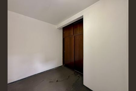 Casa para alugar com 267m², 4 quartos e 5 vagas Casa para alugar com 267m², 4 quartos e 5 vagasQuarto de Serviço