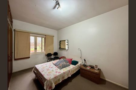 Casa para alugar com 267m², 4 quartos e 5 vagas Casa para alugar com 267m², 4 quartos e 5 vagasQuarto 4