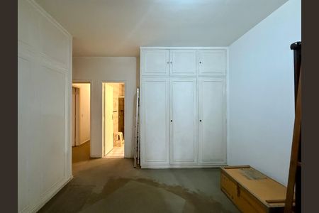 Casa para alugar com 267m², 4 quartos e 5 vagas Casa para alugar com 267m², 4 quartos e 5 vagasSuíte 2