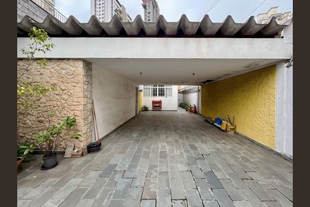 Casa para alugar com 267m², 4 quartos e 5 vagas Casa para alugar com 267m², 4 quartos e 5 vagasGaragem