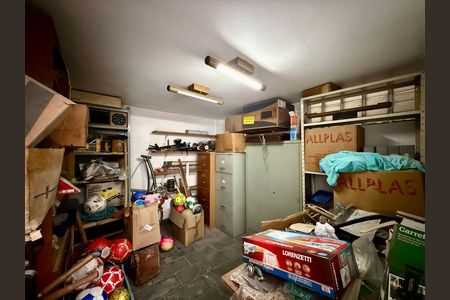 Casa para alugar com 267m², 4 quartos e 5 vagas