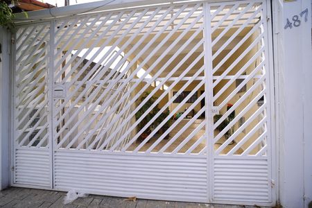 Casa para alugar com 126m², 3 quartos e 2 vagasFachada