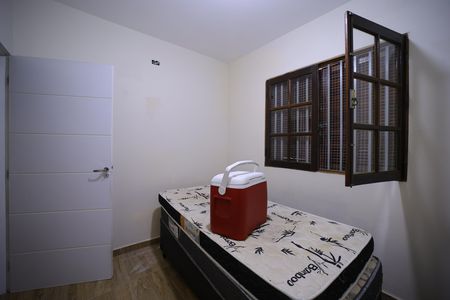 Casa para alugar com 126m², 3 quartos e 2 vagasQuarto 2