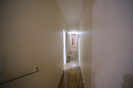 Casa para alugar com 126m², 3 quartos e 2 vagasCorredor